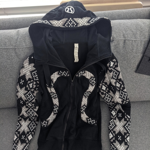 Lululemon long knit sweater (similar to stride) - Picture 1 of 3